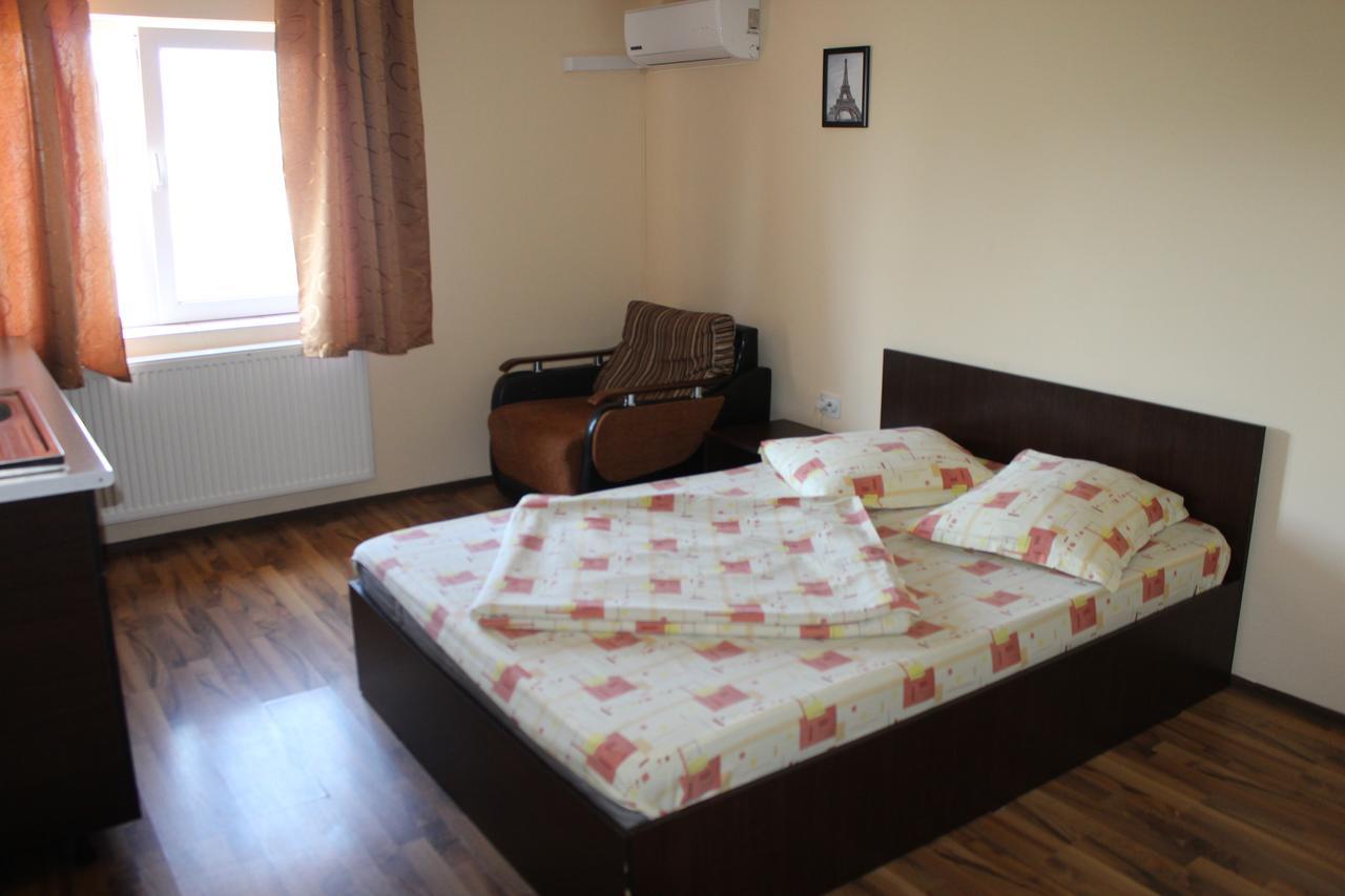 Casa Mario Hotel Galaţi Екстериор снимка