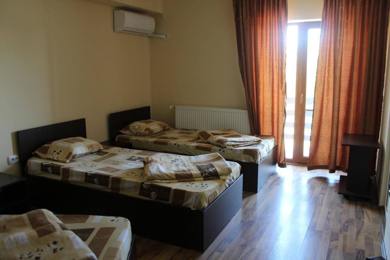 Casa Mario Hotel Galaţi Екстериор снимка