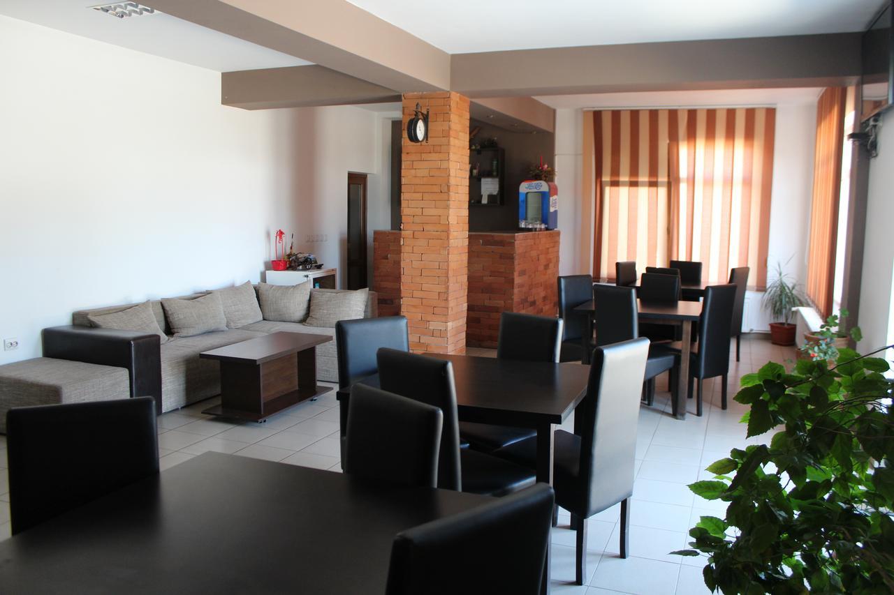 Casa Mario Hotel Galaţi Екстериор снимка